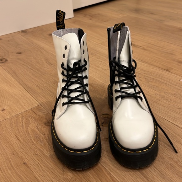 Dr. Martens Jason Lace Up Boot - Picture 4 of 11